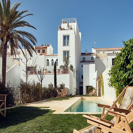 Cristine Bedfor Mahon Hotel Bagian luar foto