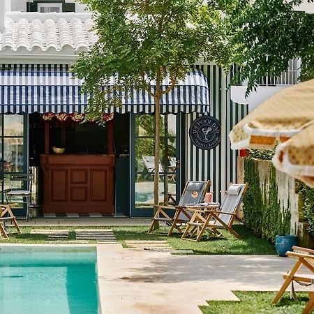 Cristine Bedfor Mahon Hotel Bagian luar foto