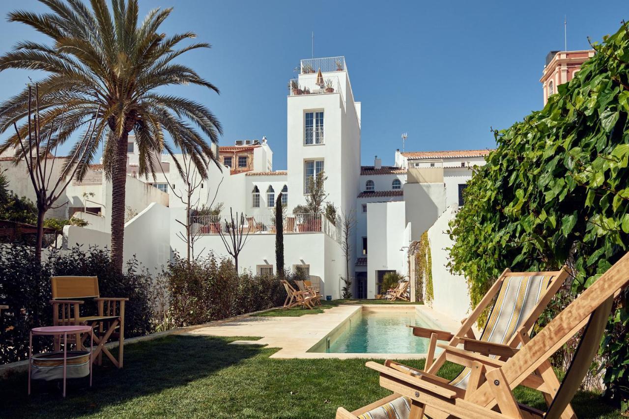 Cristine Bedfor Mahon Hotel Bagian luar foto