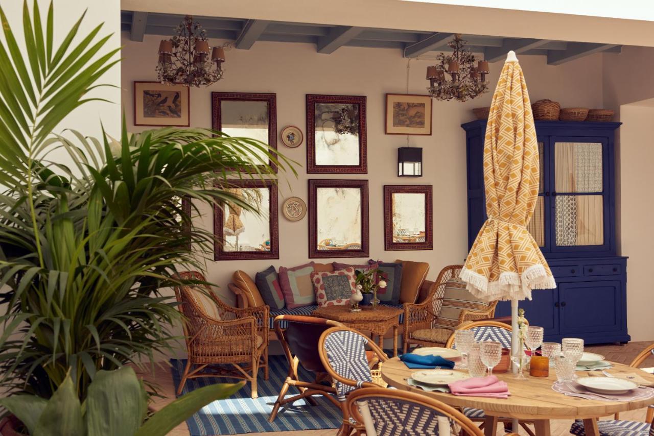 Cristine Bedfor Mahon Hotel Bagian luar foto