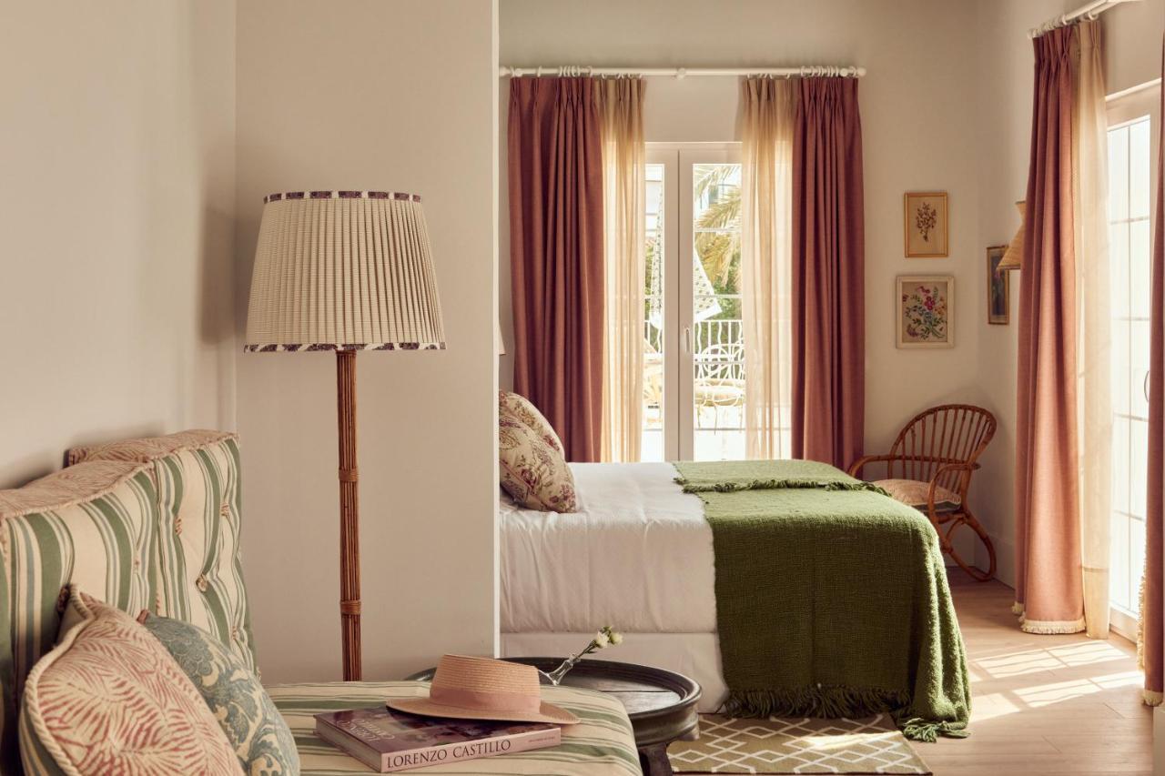 Cristine Bedfor Mahon Hotel Bagian luar foto