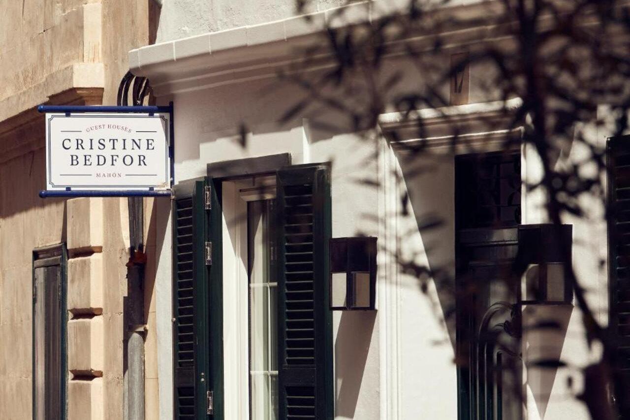 Cristine Bedfor Mahon Hotel Bagian luar foto